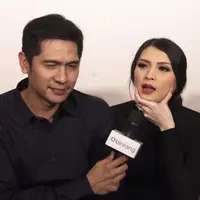 Pasangan selebriti Adi Nugroho- Donita yang jauh dari gosip miring.