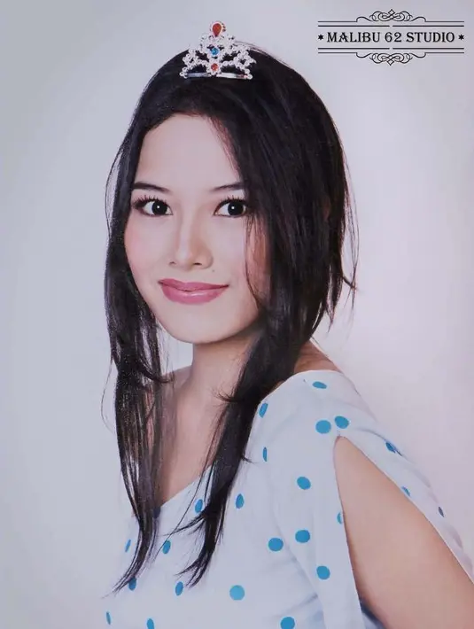 Wajah cantik Vonny Cornelia dari dulu sampai sekarang ternyata tidak berubah ya. (Foto: instagram.com/malibu62studio)