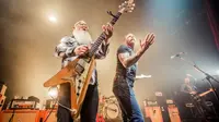 Konser Eagles of Death Metal yang diserang di aula Bataclan di Paris, 13 November lalu. (BBC)