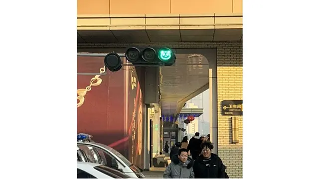 6 Potret Unik yang Bisa Ditemukan di China, Ada Tangga Penghitung Kalori