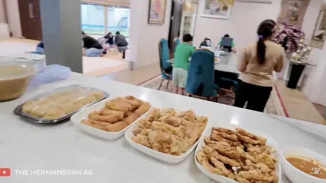 Potret Dapur dan Meja Makan Rumah Anang Ashanty di Cinere