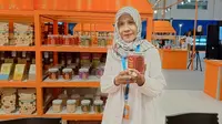 Bisnis Pengusaha Kue Ini Makin Moncer Berkat Pemberdayaan dari BRI
