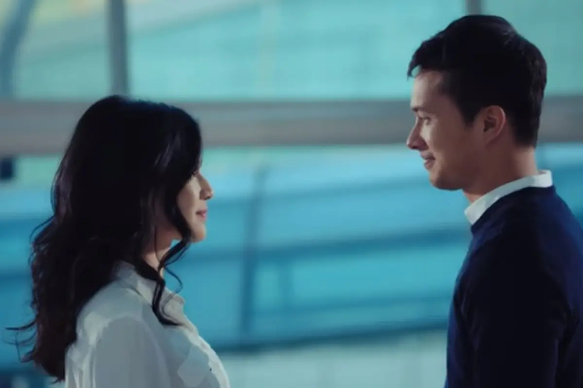 Maaf, Aku Bukan Cinta yang Bisa Menunggu Rangga Hingga 12 Tahun! 