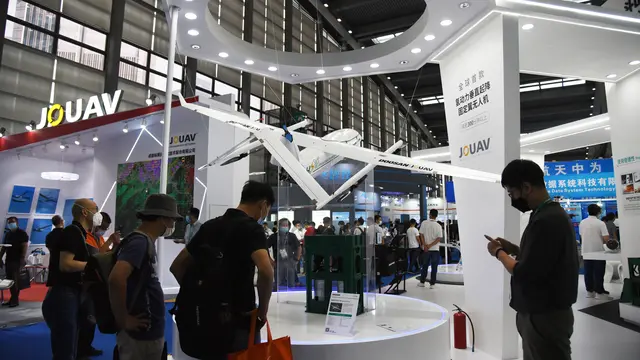 Mengunjungi  Pameran Drone Internasional Shenzhen ke-5