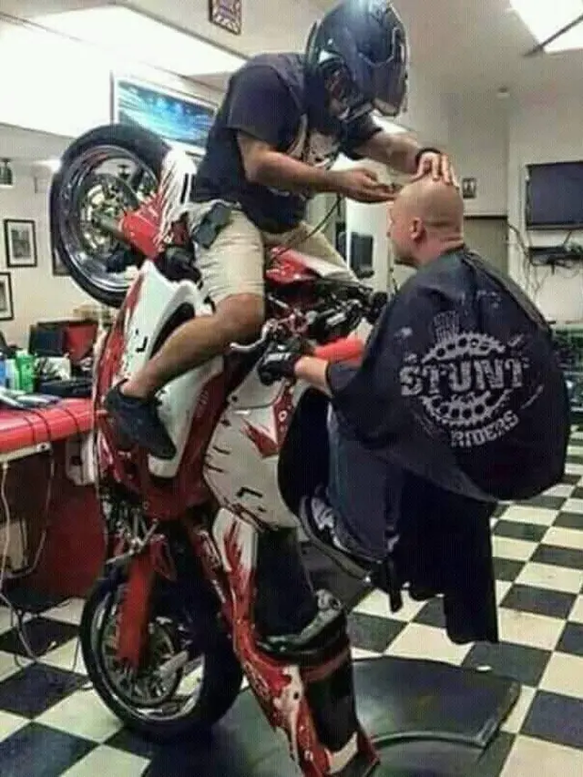 6 Ide Cukur Rambut Paling Kocak dan Antimainstream, Berani Coba?