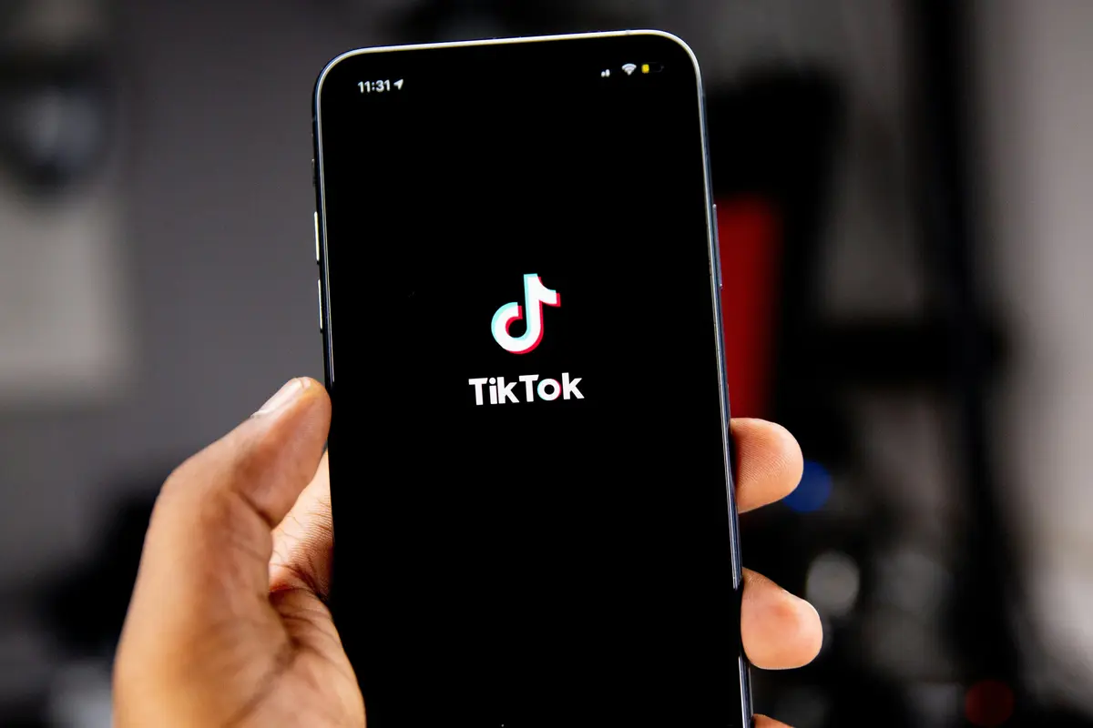 TikTok Down: Mass Outage Hits US Users, Oracle in the Spotlight?