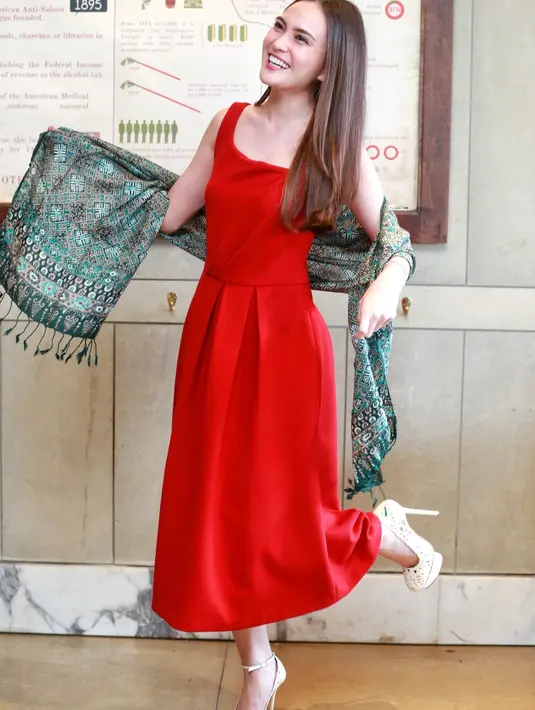 "Kemarin aku bilang, 'eh kita sudah 5 tahun loh, evaluasi dong. Saya istri yang gimana sih. Kata dia bawel, banyak maunya, cerewet," tutur Shandy Aulia. (Adrian Putra/Bintang.com)