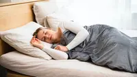 4 Hal yang Membuat Perempuan Cenderung Butuh Tidur Lebih Lama