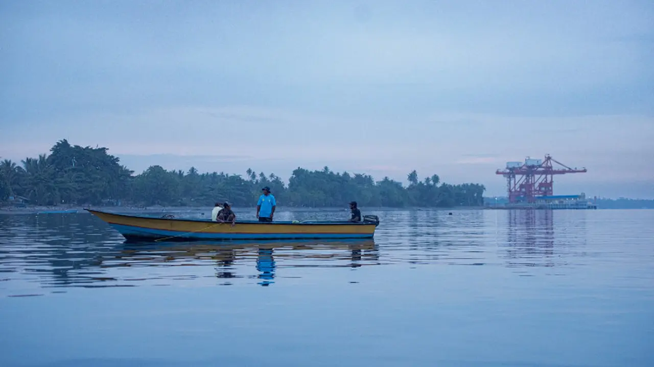 Nelayan Pulau Obi.