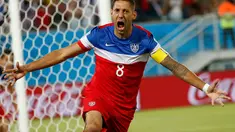 Selebrasi Clint Dempsey (AS) usai mencetak gol cepat ke gawang Ghana di babak penyisihan Piala Dunia 2014 Grup G, Brasil, (17/6/2014). (REUTERS/Toru Hanai)