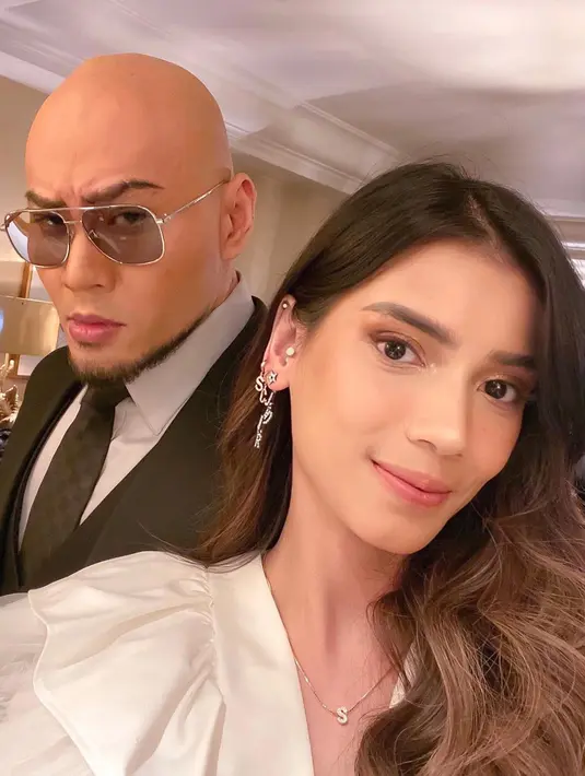 Deddy Corbuzier dan Sabrina Chaurinnisa (Instagram/sabrinachairunnisa_)
