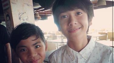 Disorot Karena Rambut Gondrong Berikut 7 Transformasi Gaya Rambut Iqbaal Ramadhan News Entertainment Fimela Com
