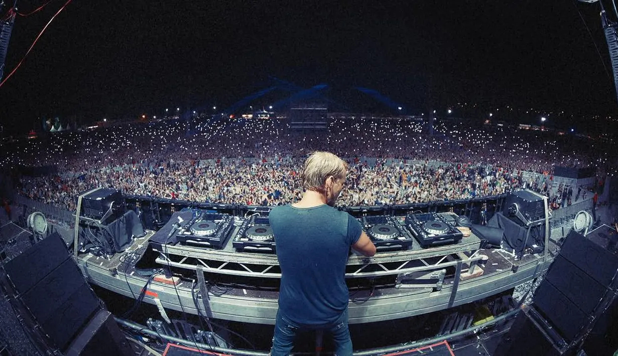 "Bagiku itu adalah sesuatu yang harus kulakukan demi kesehatanku," ujar Avicii pada Billboard seperti dilansir dari Business Insider. (Foto: instagram.com/avicii)