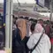 Penumpang Menumpuk di Stasiun Depok Baru usai 7 Perjalanan KRL Dibatalkan