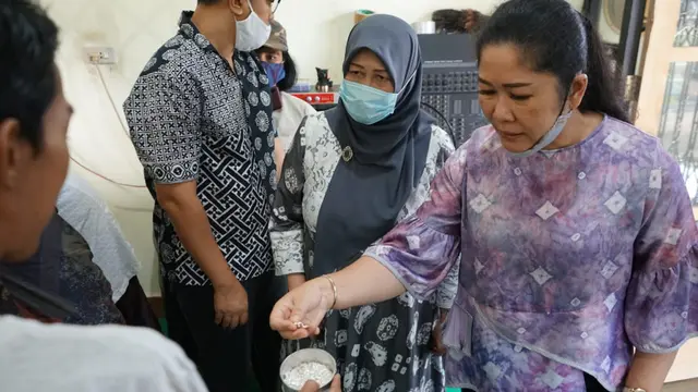 Tak Kalah Dari Kotagede, Warga Ogan Ilir Juga Terampil Produksi Kerajinan Perak