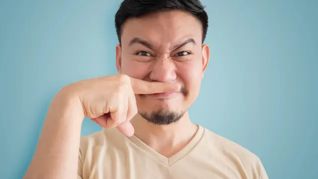 Tenggorokan Kering dan Panas Dalam