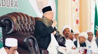 Cawapres Ma'ruf Amin menghadiri peringatan Hari Santri Nasional ke-2 bersama ulama se-Madura. (foto: dokumentasi tim kampanye pemenangan Jokowi-Ma'ruf)