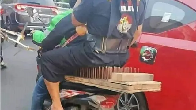 6 Bentuk Jok Motor Ini Tak Biasa, Nyeleneh Banget