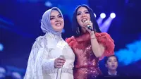 Syahrini tampil di malam puncak HUT SCTV ke-28. (Foto: Adrian Putra/Bintang.com)