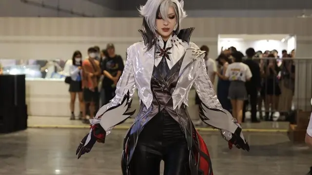 Potret Karina Coser Saat Cosplay, Suaminya Meninggal Tewas Terseret Ombak di Bali