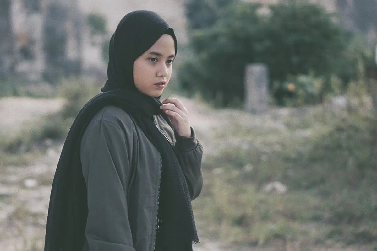 6 Potret Terbaru Hanin Dhiya Kini Tampil Berhijab, Bikin Pangling