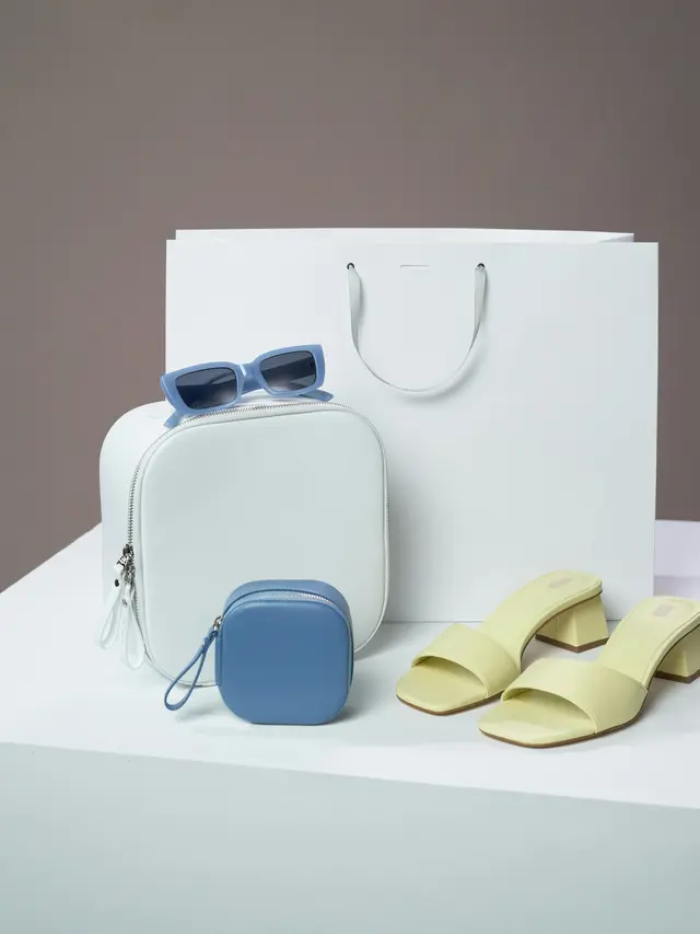 4. Rawat Sepatu dan Tas