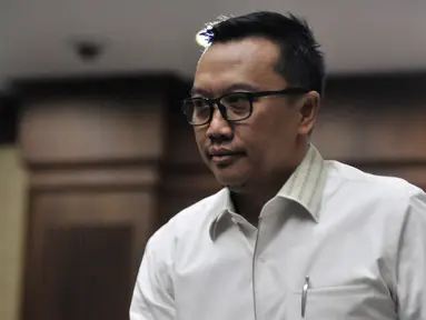 Menpora Imam Nahrawi saat menghadiri di Pengadilan Tipikor, Jakarta, Senin (29/4/2019). Menpora hadir memenuhi panggilan sebagai saksi dalam sidang lanjutan kasus dugaan suap Dana Hibah KONI. (merdeka.com/Iqbal Nugroho)