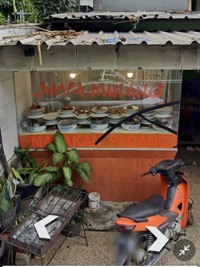Enggak Biasa, Ini 6 Potret Warung Makan Padang yang Bikin Bingung Pelanggan