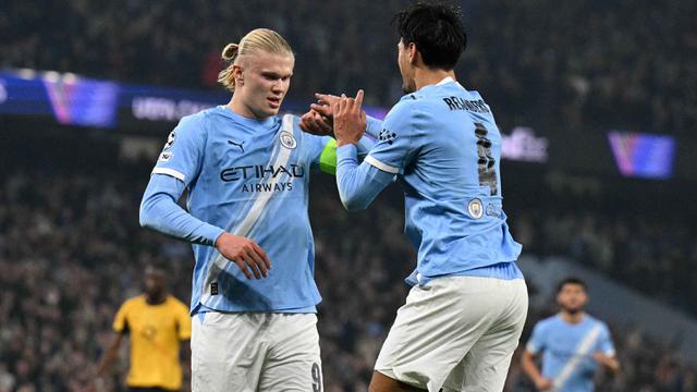 Phil Foden Buktikan Kualitas, Manchester City Pesta Gol di Kandang Sendiri