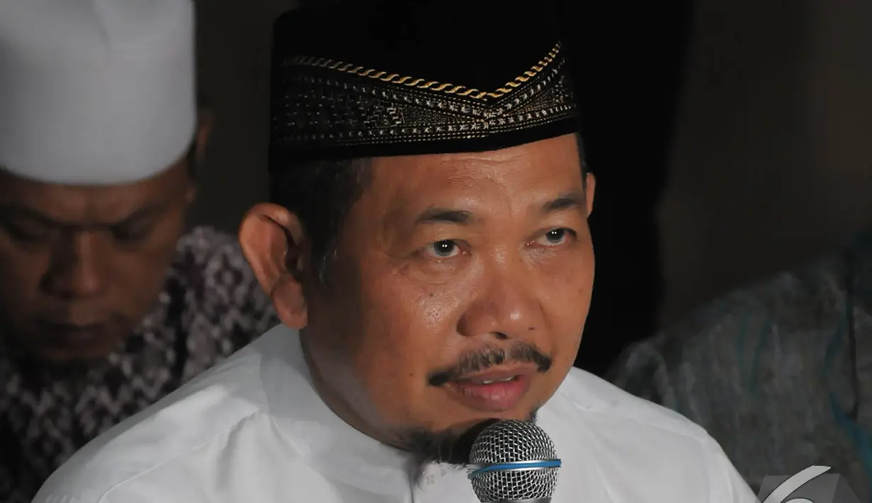 Fahrurrozi Ishaq merupakan Ketua dari GMJ dan juga merupakan anggota dari Forum Umat Islam (FUI) Jakarta. Selain itu beliau pun masih menjabat menjadi Wakil Ketua Majelis Syariah DPP PPP periode 2011-2015.Foto diambil pada Rabu (3/12/2014). (Liputan6.com/
