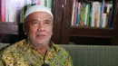 Pernikahan ini tentu menjadi kabar bahagia bagi sebagian sahabat dan kerabat keduanya, seperti salah satunya adalah kerabat dari Ajip Rosidi, Kiai Haji R. Noor Zein. Ia sangat mendukung dengan pernikahan ini.  (Adrian Putra/Bintang.com)