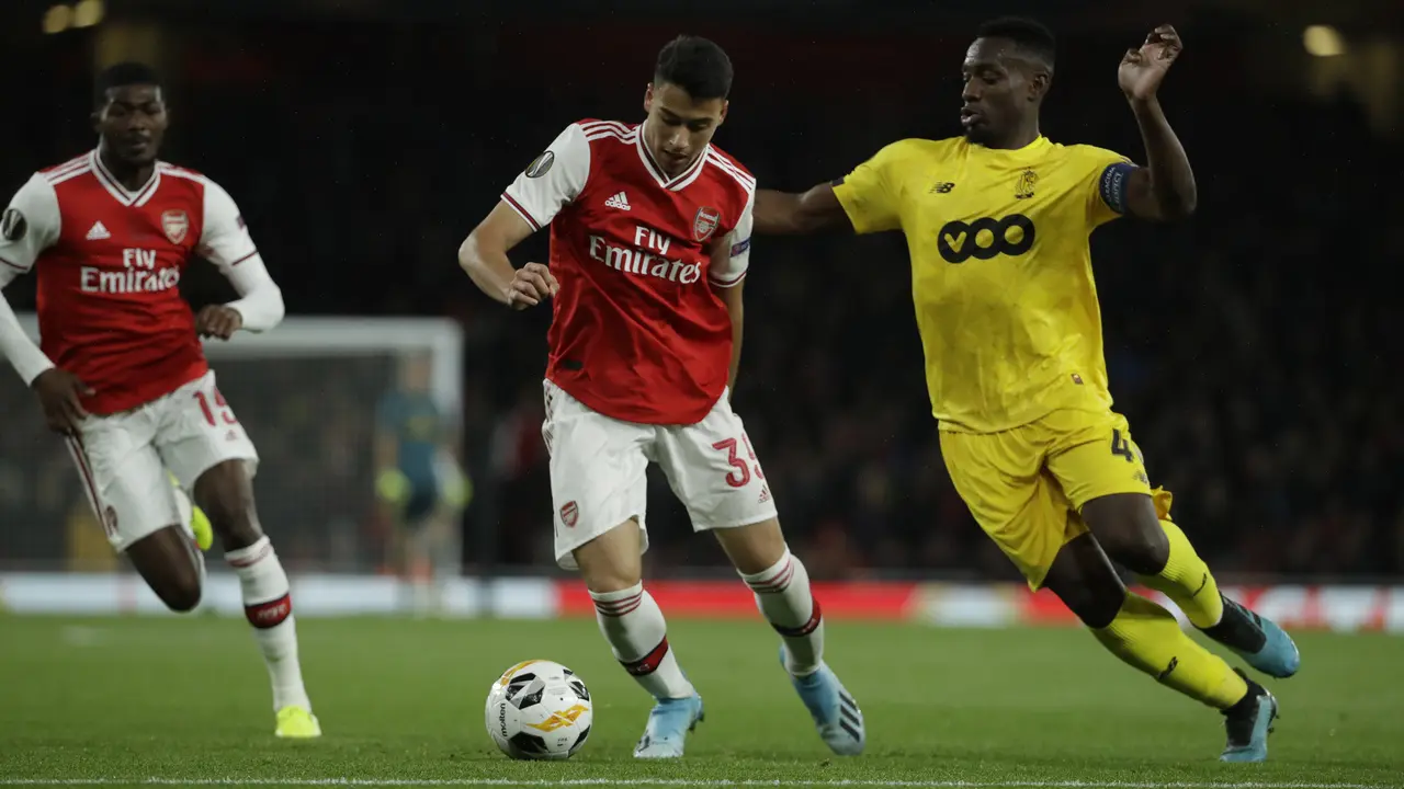 Gabriel Martinelli Dua Gol, Arsenal Menang Telak Atas Standard Liege