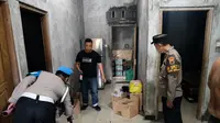 Bisnis Miras Berkedok 'Es Moni' Terbongkar, Warungnya Digerebek Polisi