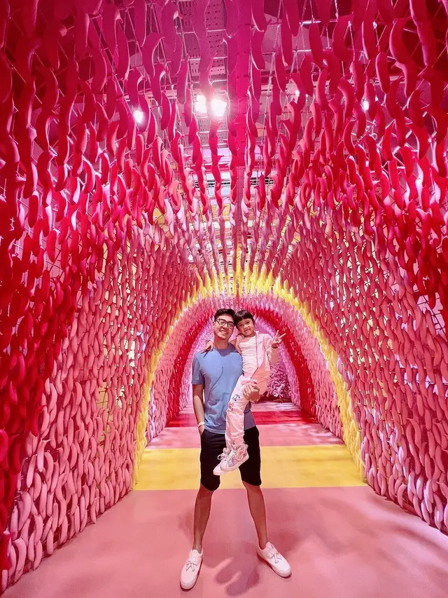 Nycta Gina liburan bersama keluarga (Instagram/missnyctagina)