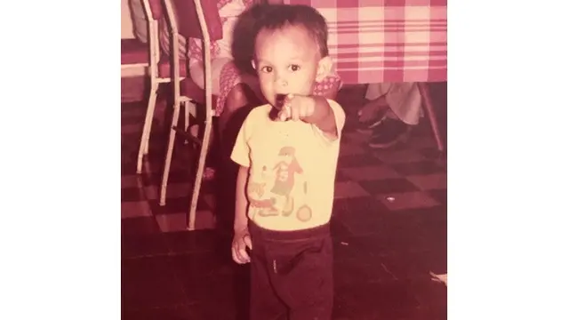 5 Potret Kenangan Glenn Fredly Saat Masih Kecil, Anak yang Ceria