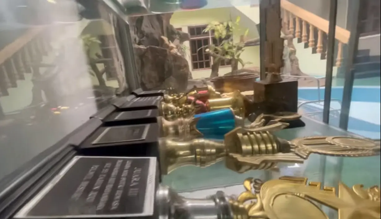 Rumah Dewi Perssik (Youtube/DEWI PERSSIK)