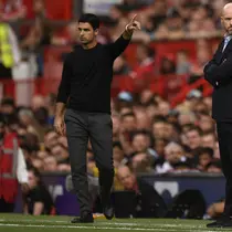 Manajer Arsenal Mikel Arteta dan Manajer Manchester United (MU) Erik ten Hag.&nbsp;(Oli SCARFF / AFP)