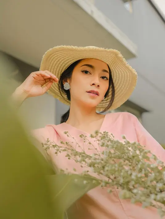 (Instagram/dindakirana.s)