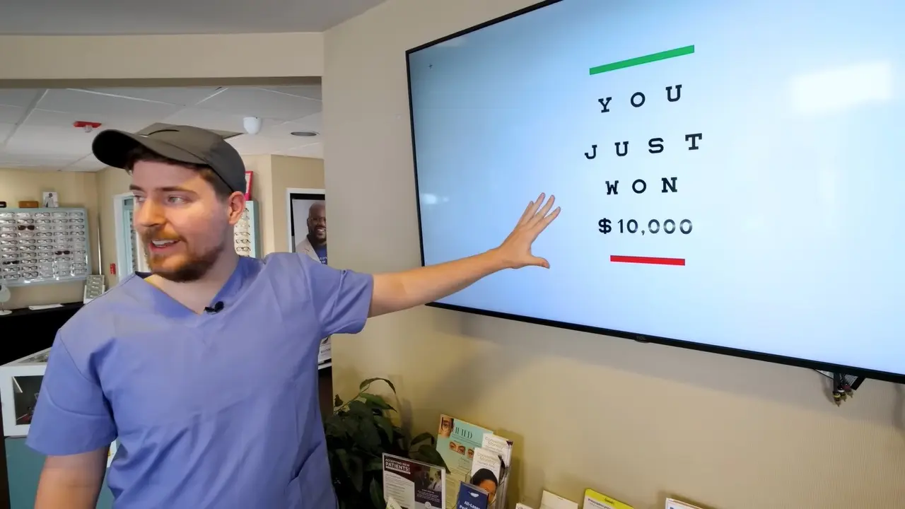 YouTuber MrBeast dalam video 1,000 Blind People See For The First Time (Tangkapan layar YouTube MrBeast)