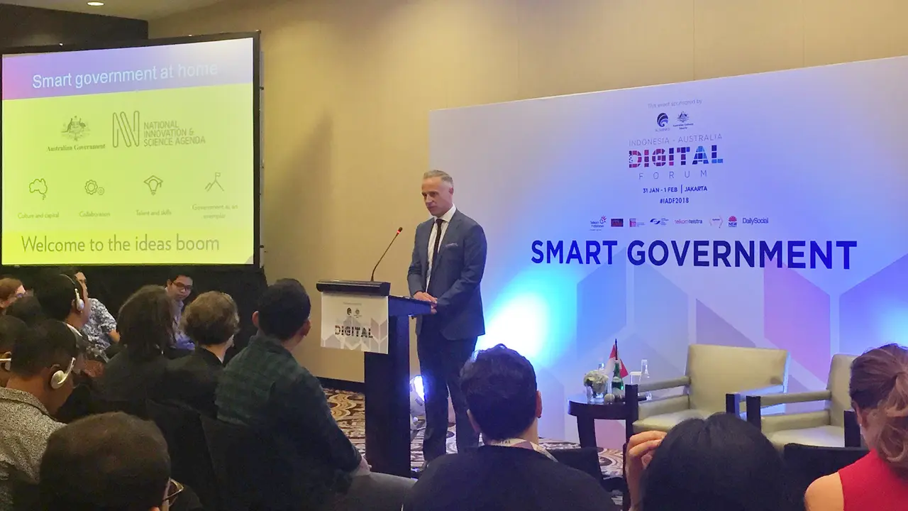 Australian Ambassador for Cyber Affairs, Dr Tobias Feakin saat memaparkan implementasi teknologi digital bagi masyarakat (Liputan6.com/Teddy Tri Setio Berty)