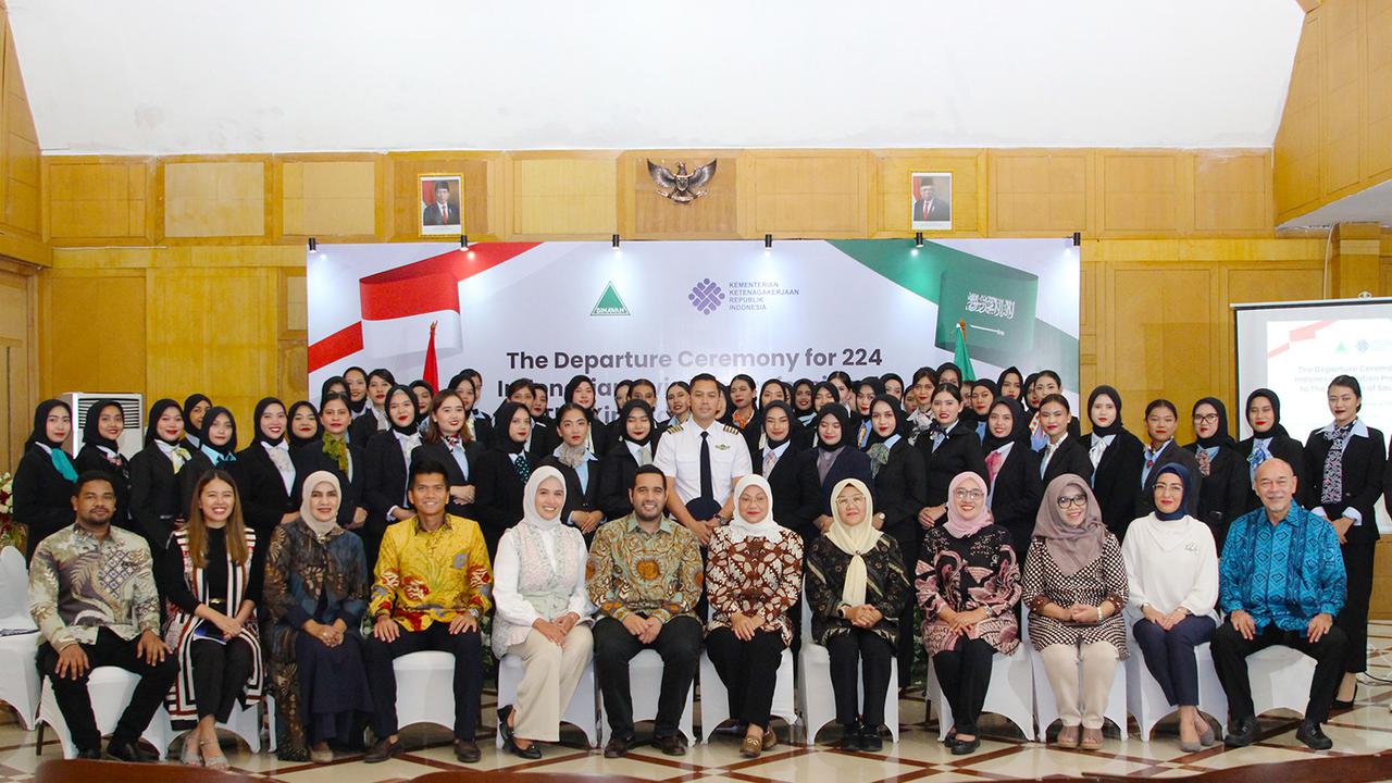 Sebanyak 224 cabin crew yang terdiri dari flight attendant, pilot, dan mekanik besutan Binawan berhasil bekerja di maskapai Saudi Airlines, Flyadeal, dan Flynas. (Liputan6.com/ ist)