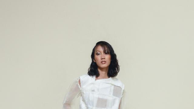 Bias, Busana Genderless Persembahan Tangan