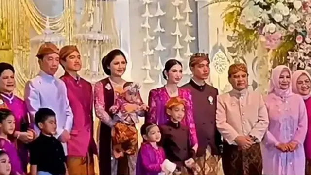 7 Pesona Kebaya Brokat Gradasi Ungu Erina Gudono di Acara Tedak Siten Bebingah