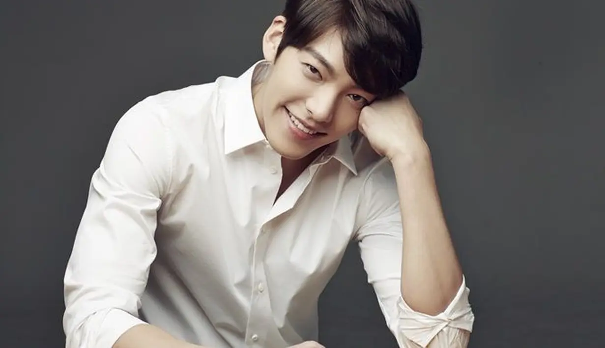 Ahn Bo Hyun menceritakan keadaan Kim Woo Bin saat dirinya tampil di acara Radio Star. (Soompi)