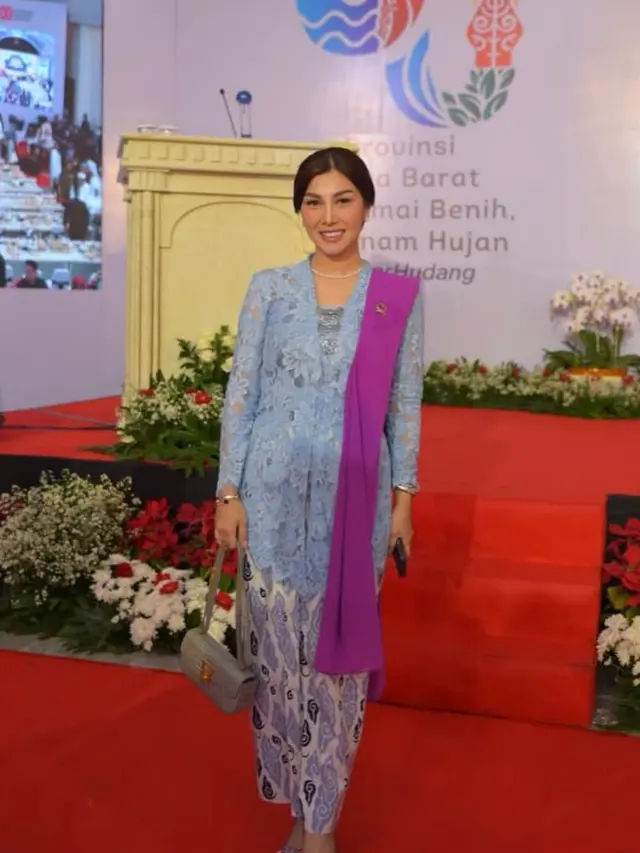 Nisya Ahmad saat Hadir di Hari Jadi Jawa Barat. [@nissyaa]