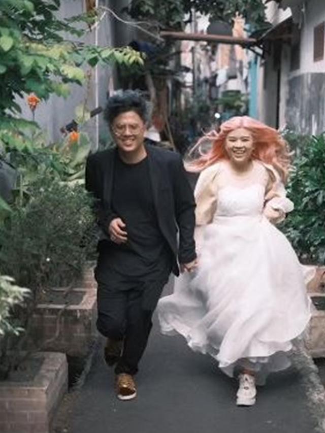 Viral dan Bikin Salut, Ini 6 Potret Prewedding di Gang Sempit dan Padat Penduduk