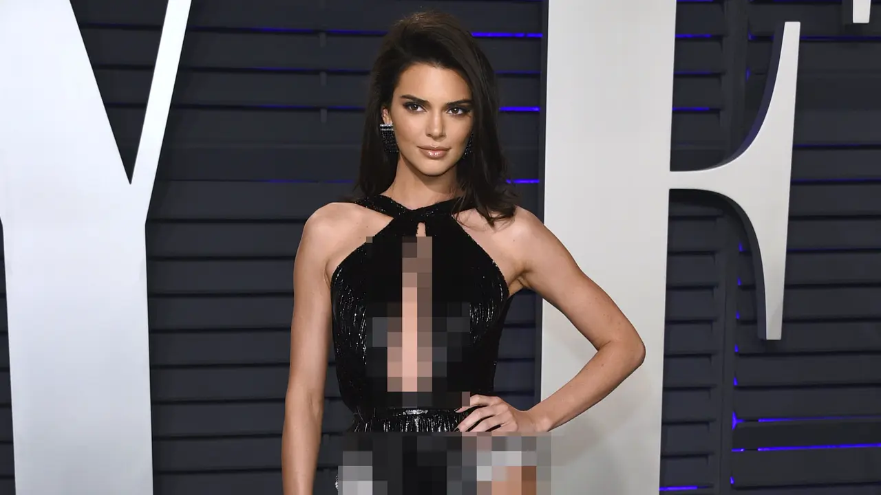 Kendall Jenner dalam acara pesta selepas Oscar 2019  (Photo by Evan Agostini/Invision/AP)