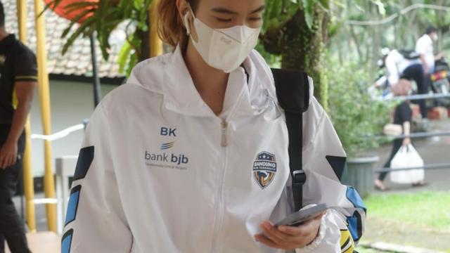 Shella Bernadetha, Bandung BJB Tandamata