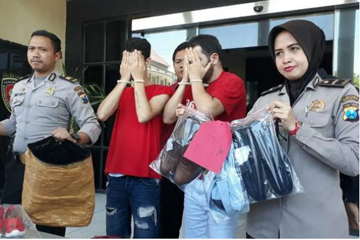 Datang ke Surabaya, Dua WNA Aljazair Nekat Mencuri Pakaian di Mall