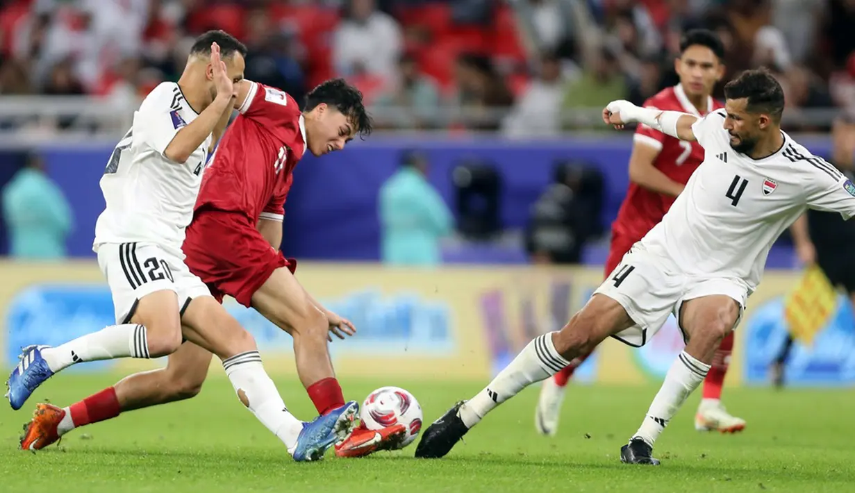 Hasil ini membuat Timnas Indonesia berada di dasar klasemen Grup D dengan poin 0. Irak berada di urutan dua dengan tiga poin karena kalah selisih gol dari Jepang. Vietnam menempati urutan tiga setelah kalah 2-4 dari Jepang. (AP Photo/Hussein Sayed)